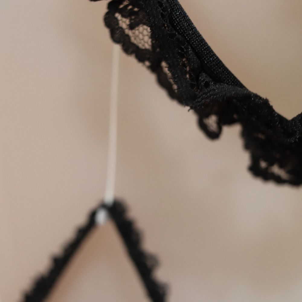 Frederick's of Hollywood Black Sexy Floral Cage Bra & Thong Lingerie Se… - Picture 7 of 7
